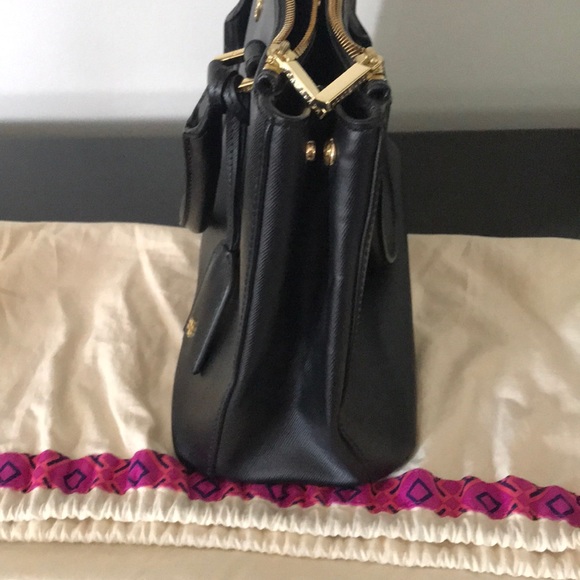 Tory Handbag - Picture 6 of 7